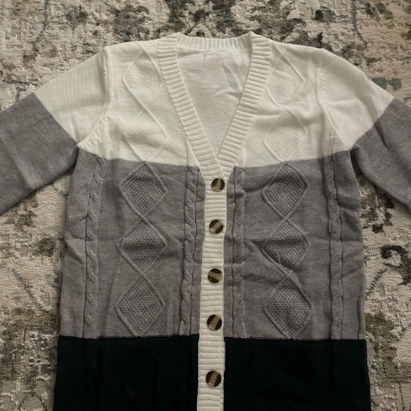 New Cozy Longline Cardigan Chunky Knit Colorblock Long Sleeves White Gray Navy - Picture 14 of 16